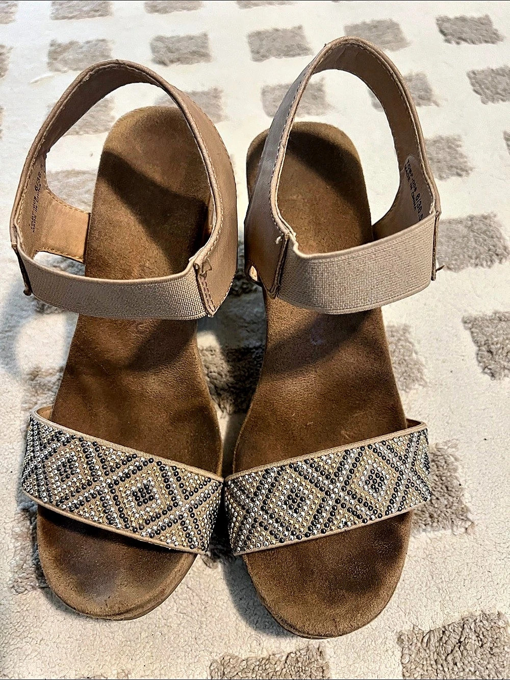Geometric Wedge Sandals in Brown US 6